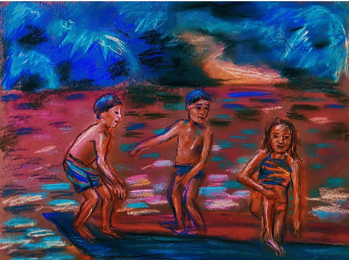 Trois enfants près de l’eau